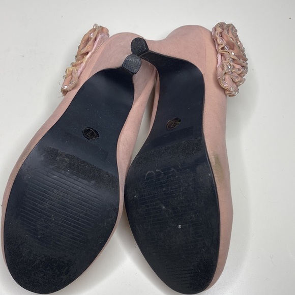 STEVE MADDEN PINK HEELS WITH FLORAL EMBELLISHMENT SIZE 7 - Picture 8 of 8